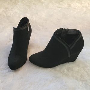 Lauren Blackwell Classic wedge bootie